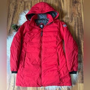 Canada Goose Women’s Camp Hooded Insulated Down Jacket Red Medium